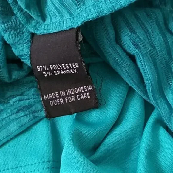 AB Studio xl sleeveless top with liner green - Picture 4 of 5